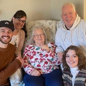 Meet your Posher, Denise